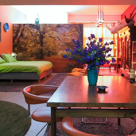 Apart Studio
